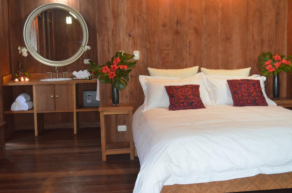 Lanna Ban Hotel Puerto Viejo de Talamanca Exteriör bild