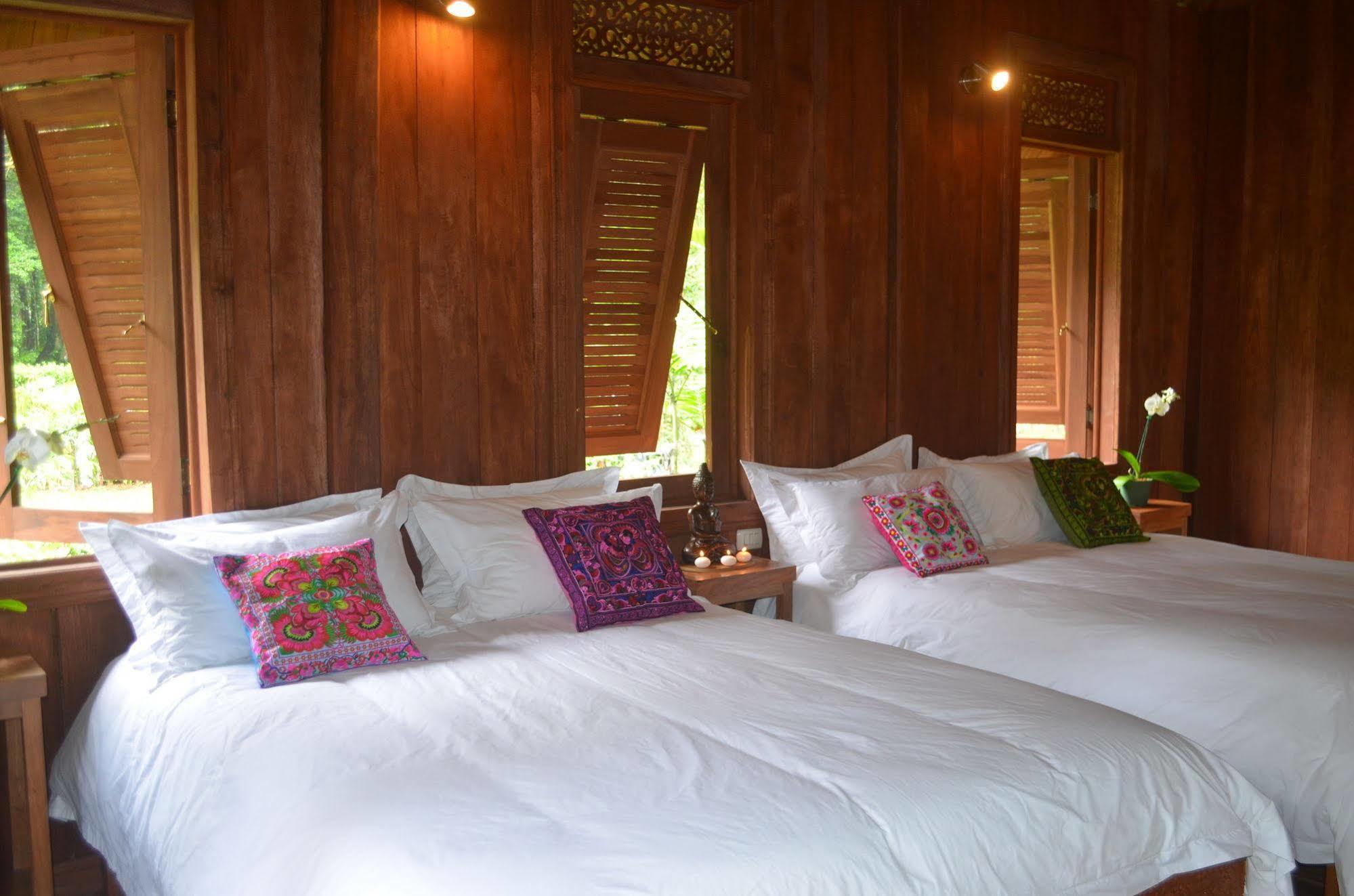 Lanna Ban Hotel Puerto Viejo de Talamanca Exteriör bild